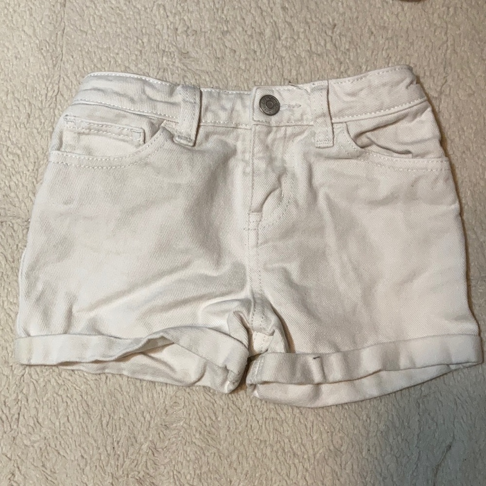 🤍This is White jean shorts🤍